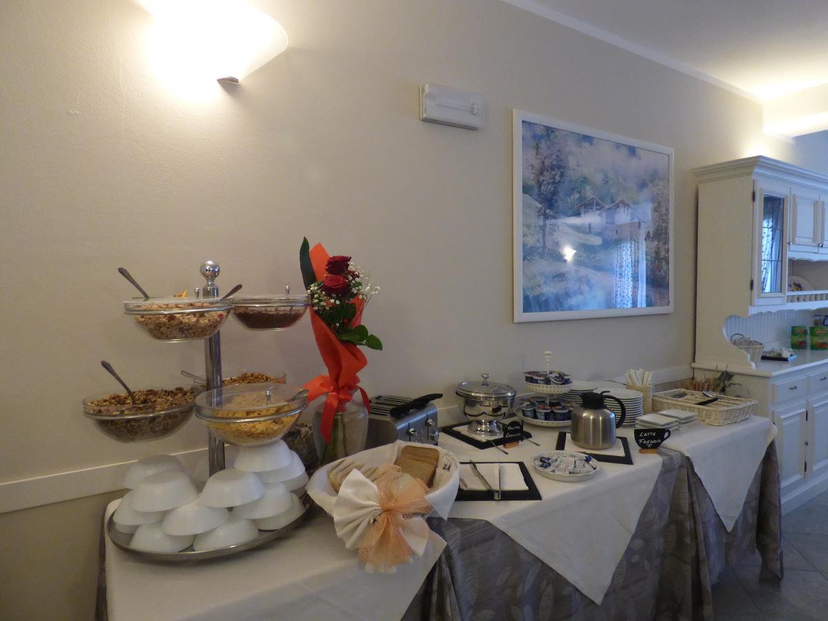 Hotel Turandot Torre del Lago Puccini Buitenkant foto